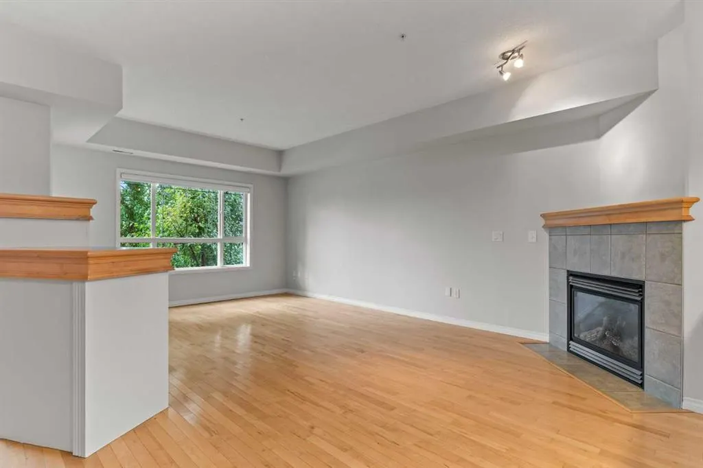 30 Sierra Morena Landing SW, #242