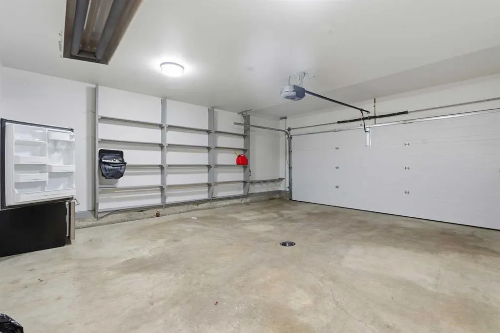 146 Springbluff Heights SW