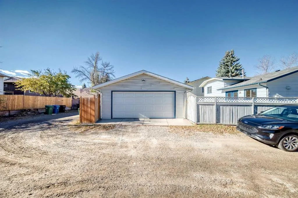 172 Sunvale Crescent SE