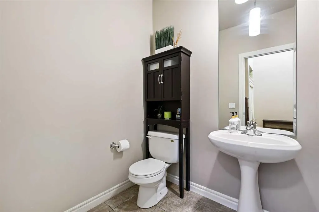 341 Bridleridge View SW