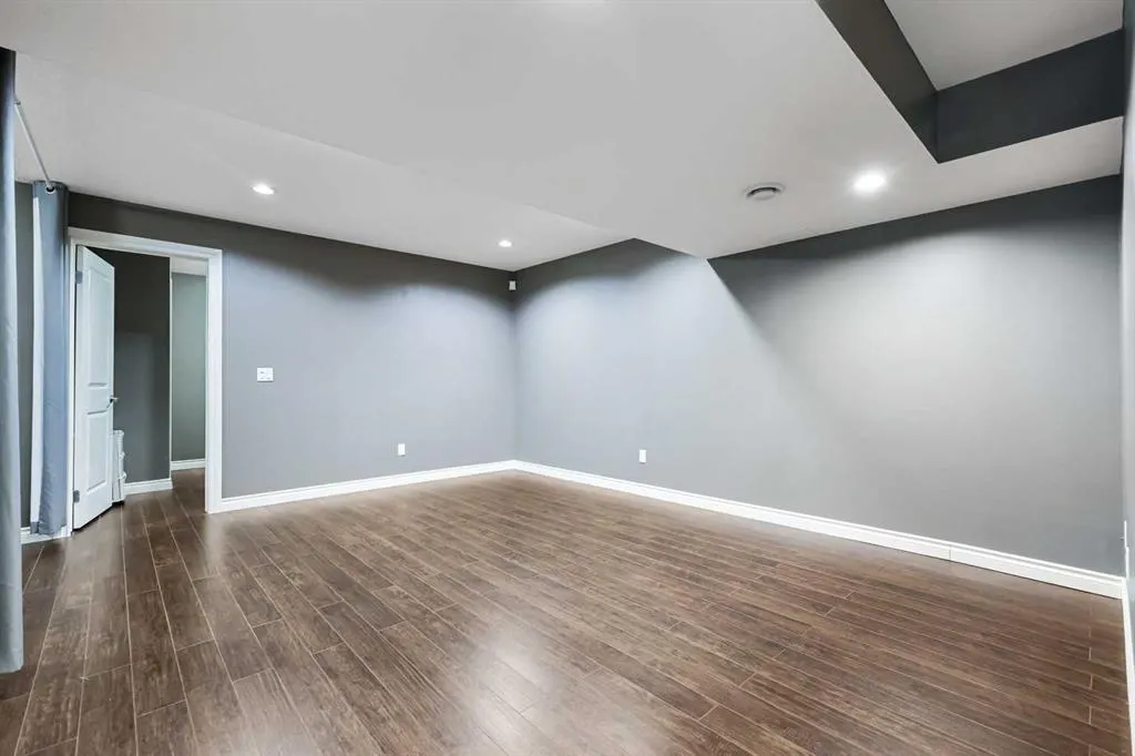 341 Bridleridge View SW