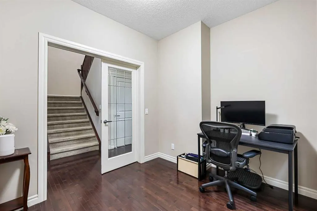 341 Bridleridge View SW