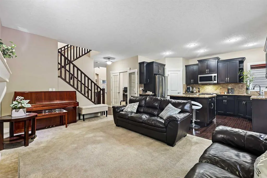 341 Bridleridge View SW