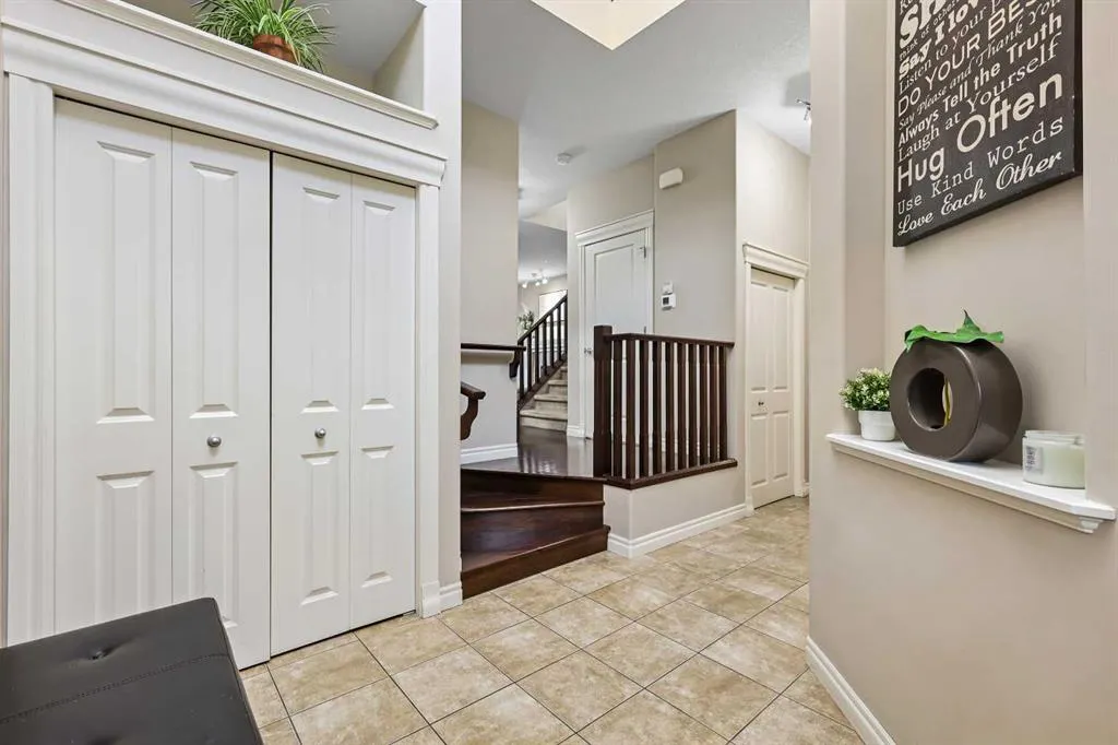 341 Bridleridge View SW