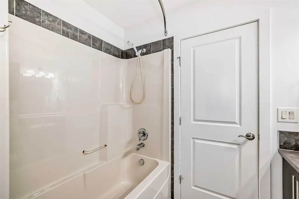 2727 28 Avenue SE, #226