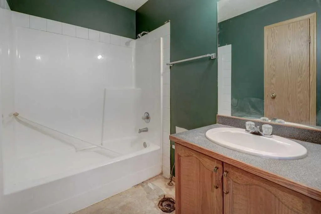 181 Martin Crossing Way NE