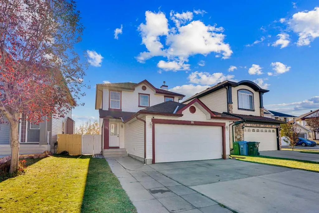 35 Taralea Place NE
