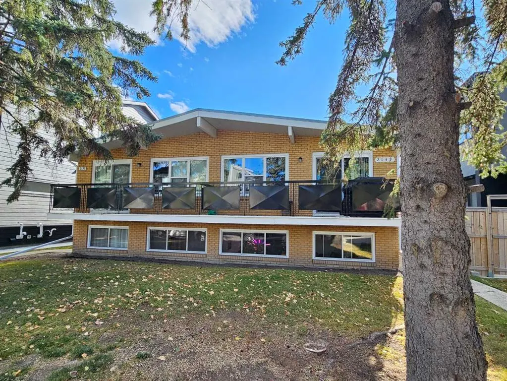2137 / 2139 53 Avenue SW