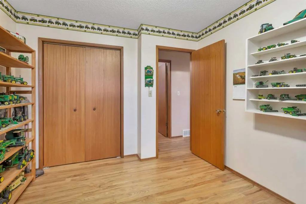 38349 Range Road 270, #8