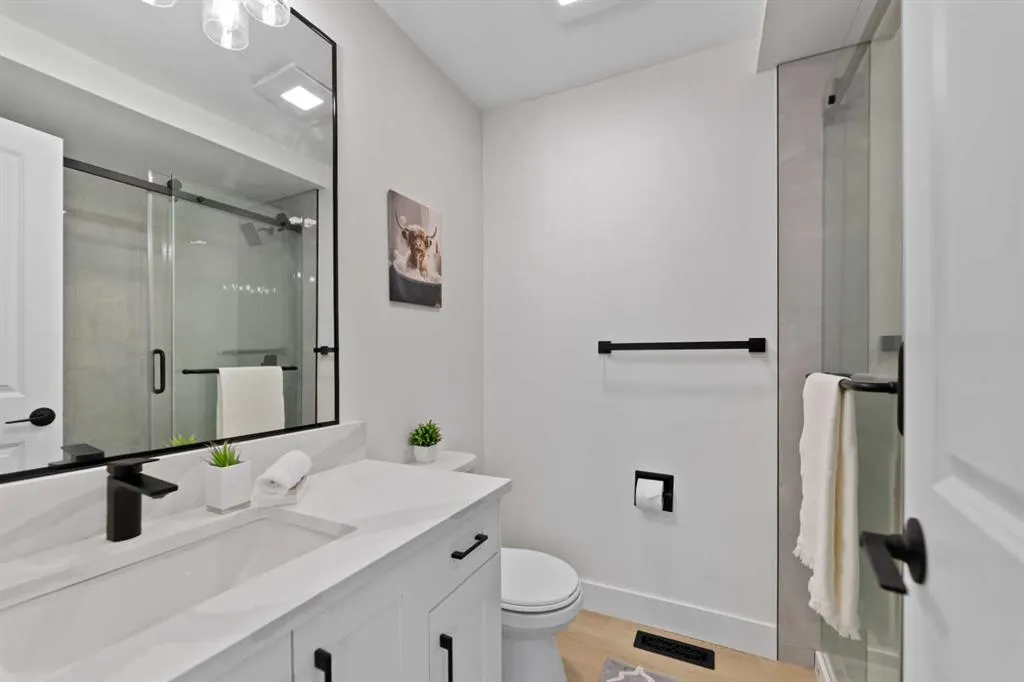 26 Glamis Gardens SW