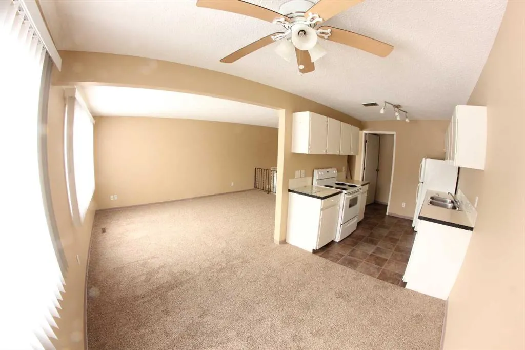 1713 St Edward's Boulevard N, #4