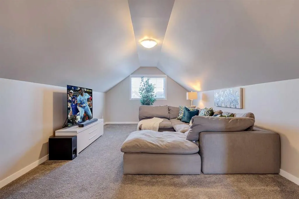 106 Magnolia Terrace SE