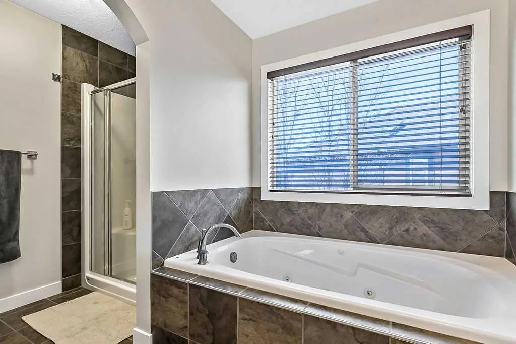 14 Crystal Green Grove