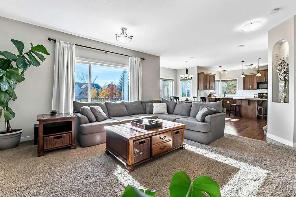 14 Crystal Green Grove