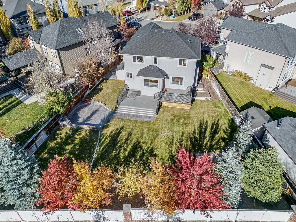 14 Crystal Green Grove