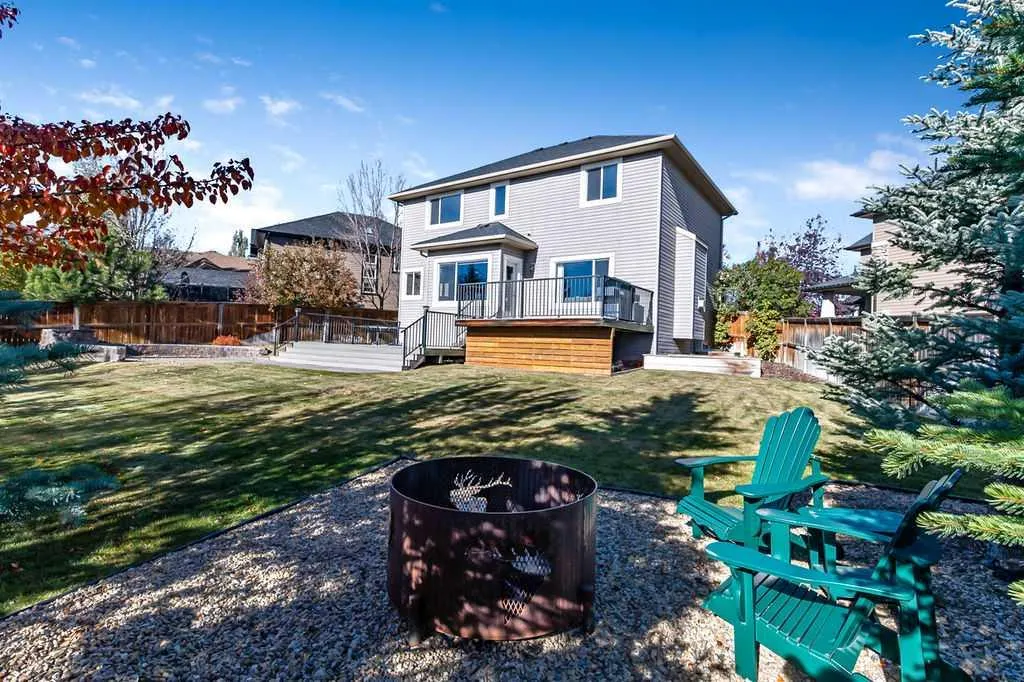 14 Crystal Green Grove