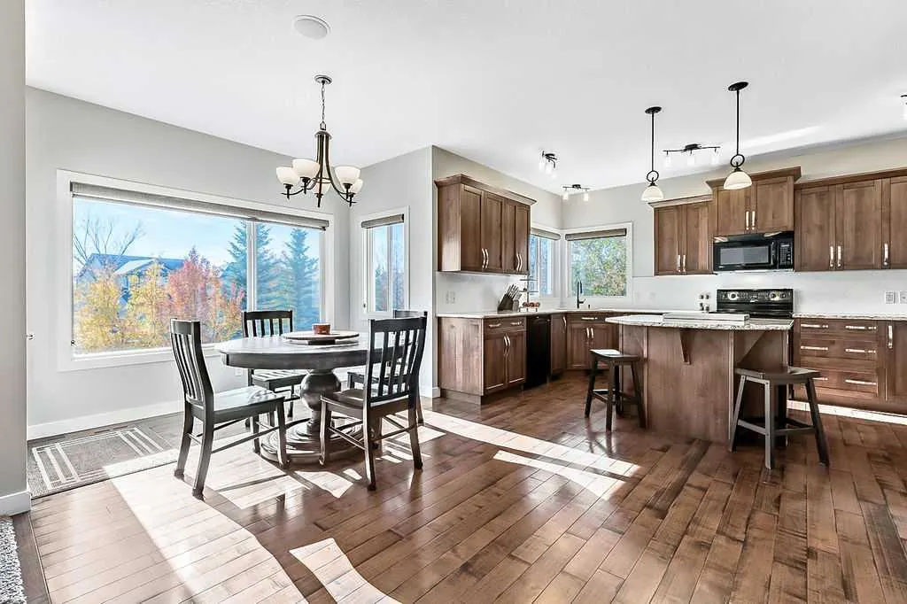 14 Crystal Green Grove