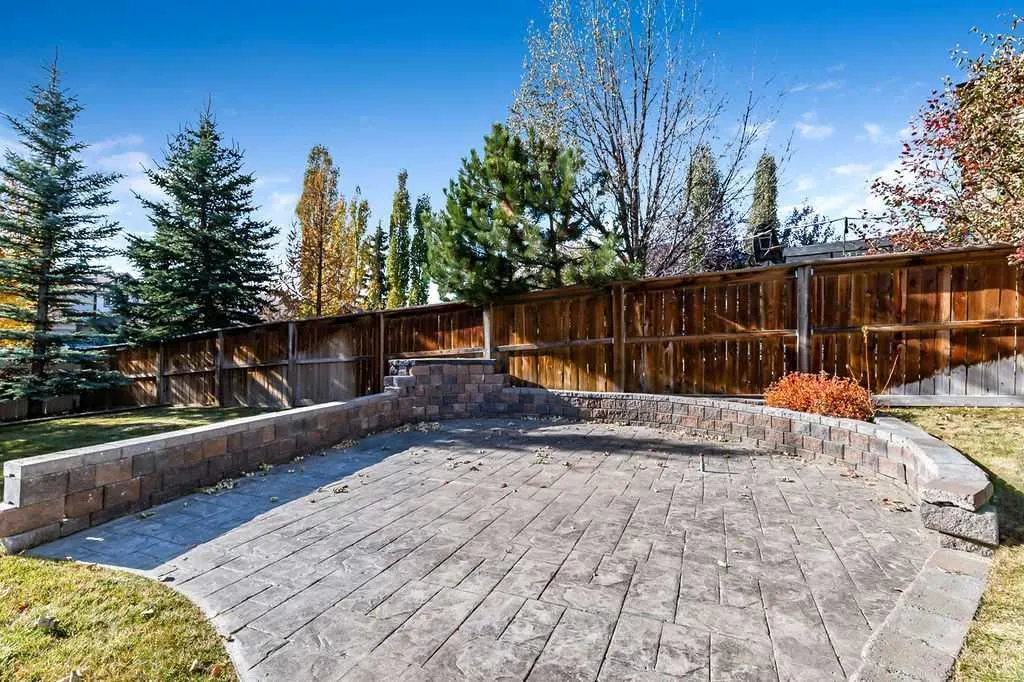 14 Crystal Green Grove