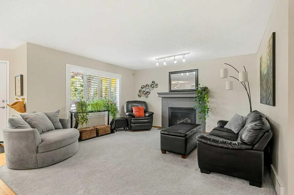 151 Mt Gibraltar Heights SE