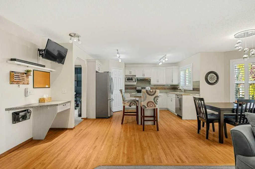 151 Mt Gibraltar Heights SE