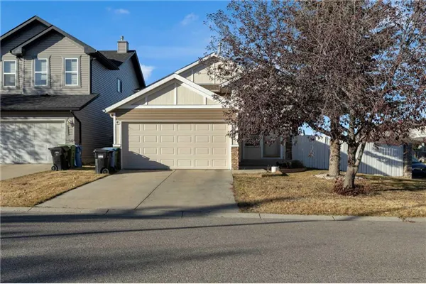 255 Panamount Lane NW