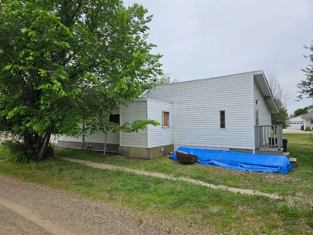 101 3 Avenue W