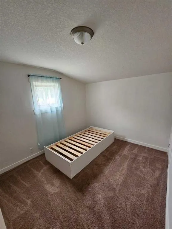 101 3 Avenue W