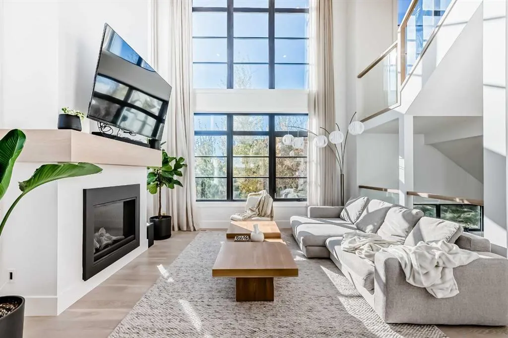 26 Treeline Common SW