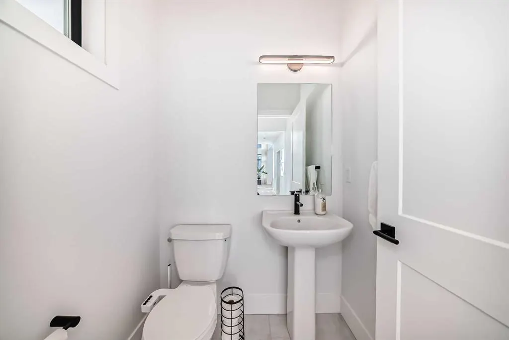 26 Treeline Common SW