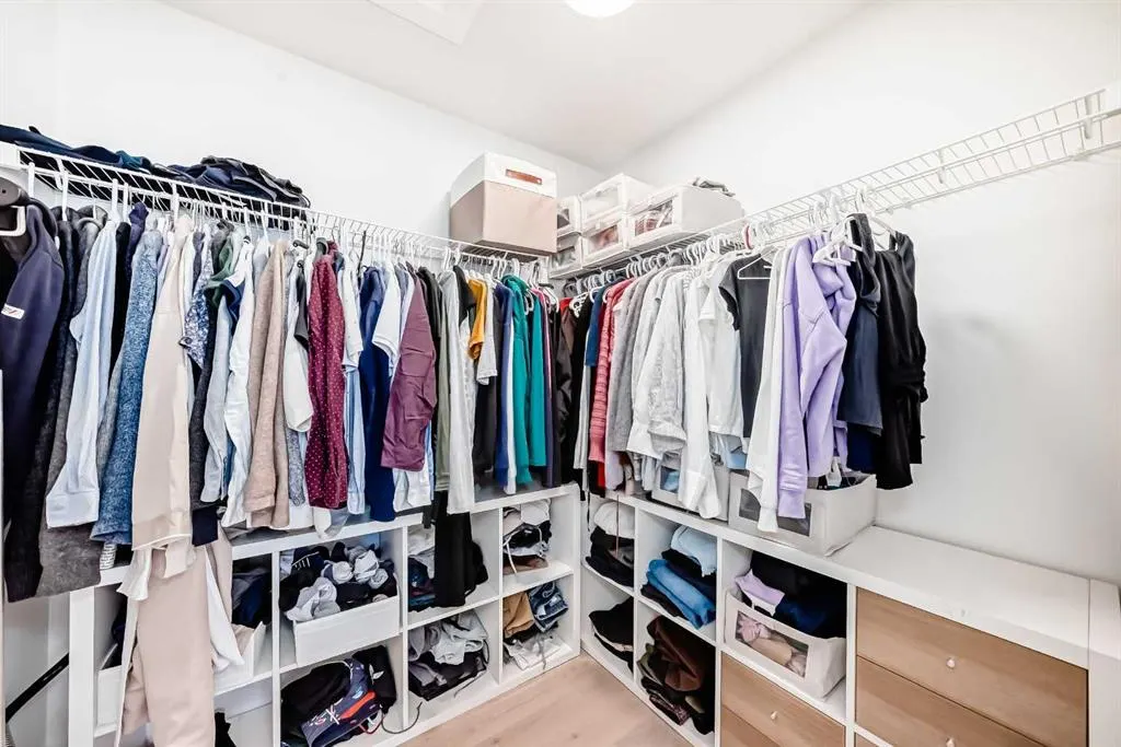 26 Treeline Common SW