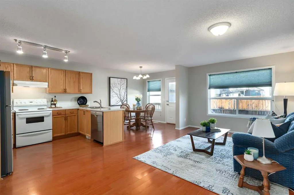 419 Coventry Road NE