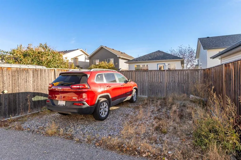 419 Coventry Road NE