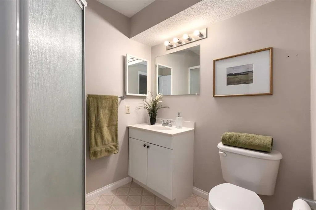 419 Coventry Road NE