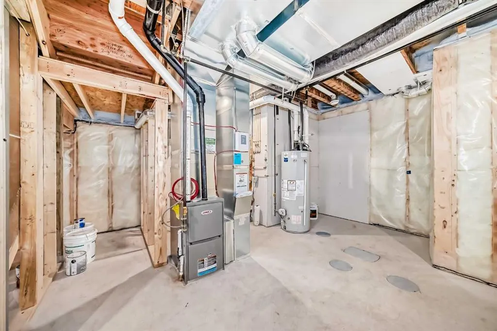 105 Corner Glen Green NE