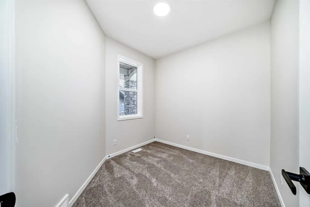 105 Corner Glen Green NE