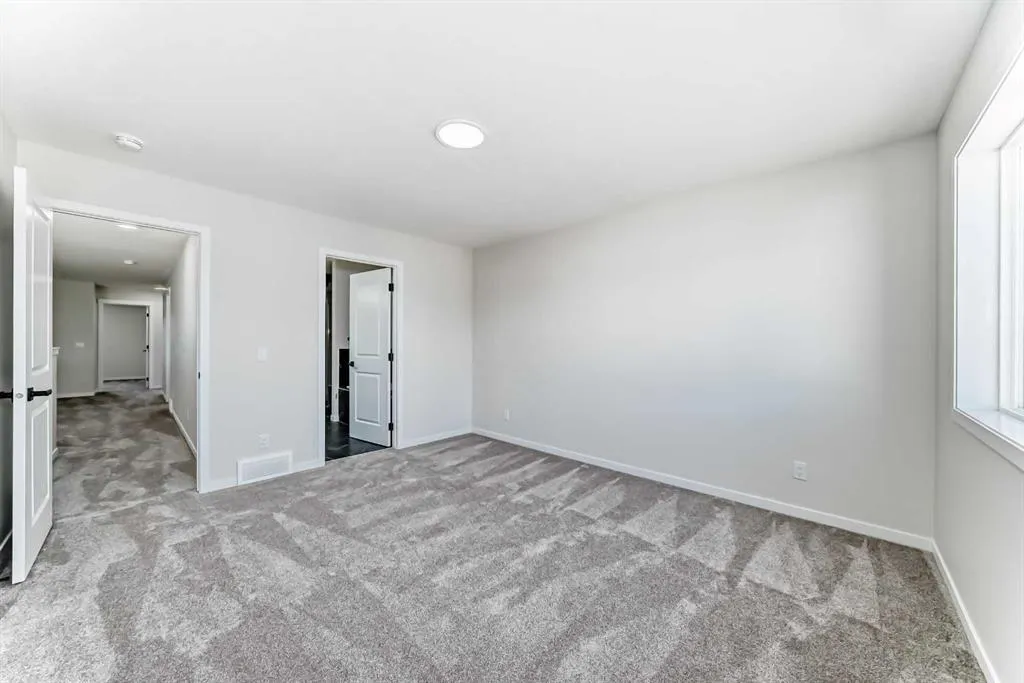 105 Corner Glen Green NE