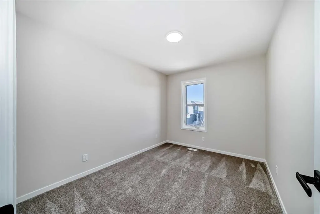 105 Corner Glen Green NE