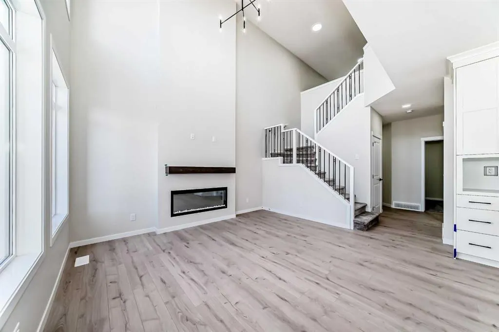 105 Corner Glen Green NE