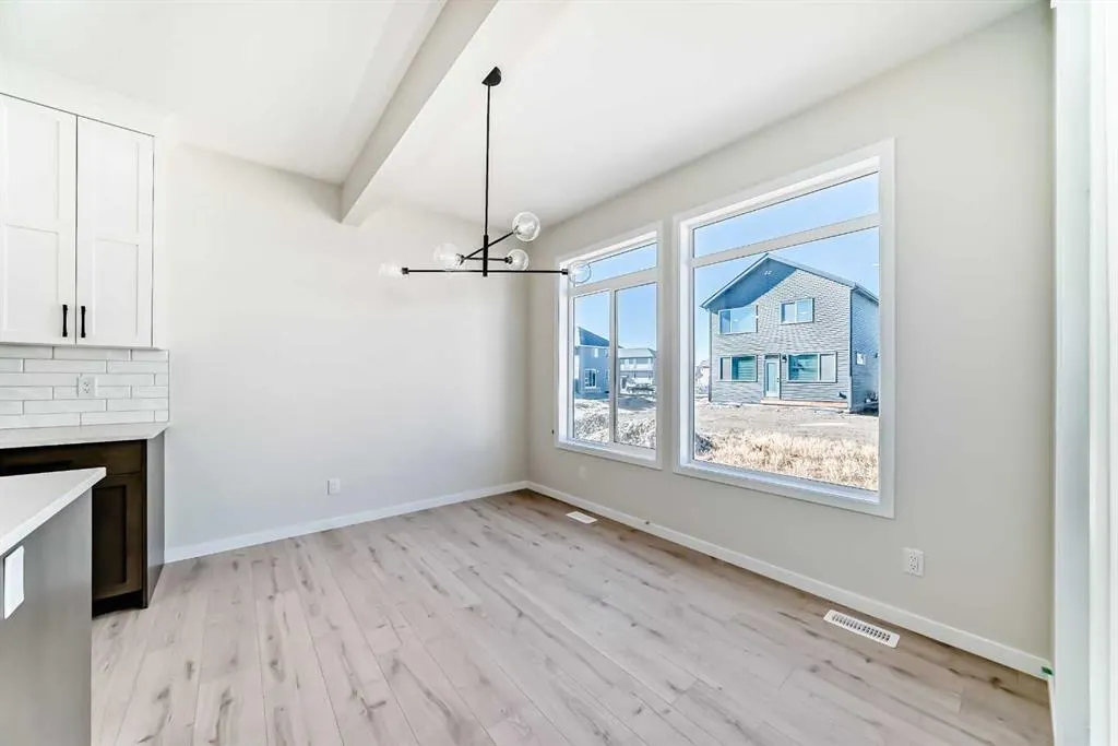 105 Corner Glen Green NE