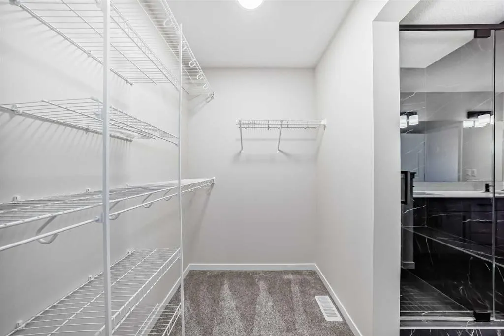 105 Corner Glen Green NE