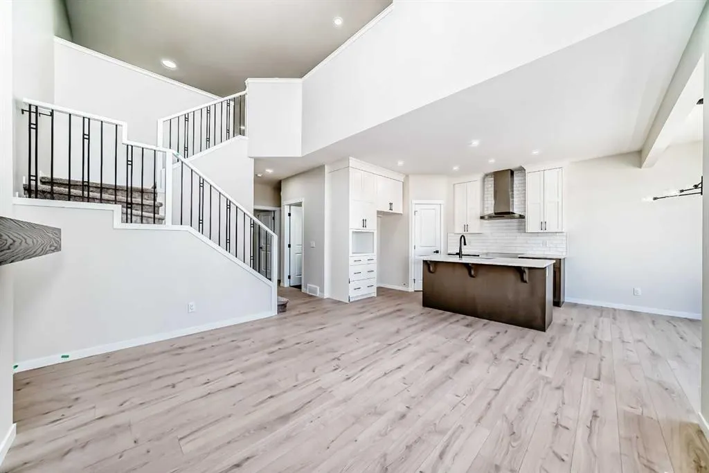 105 Corner Glen Green NE