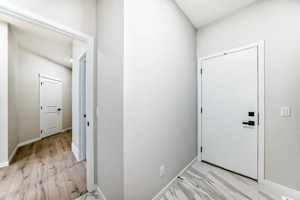 105 Corner Glen Green NE