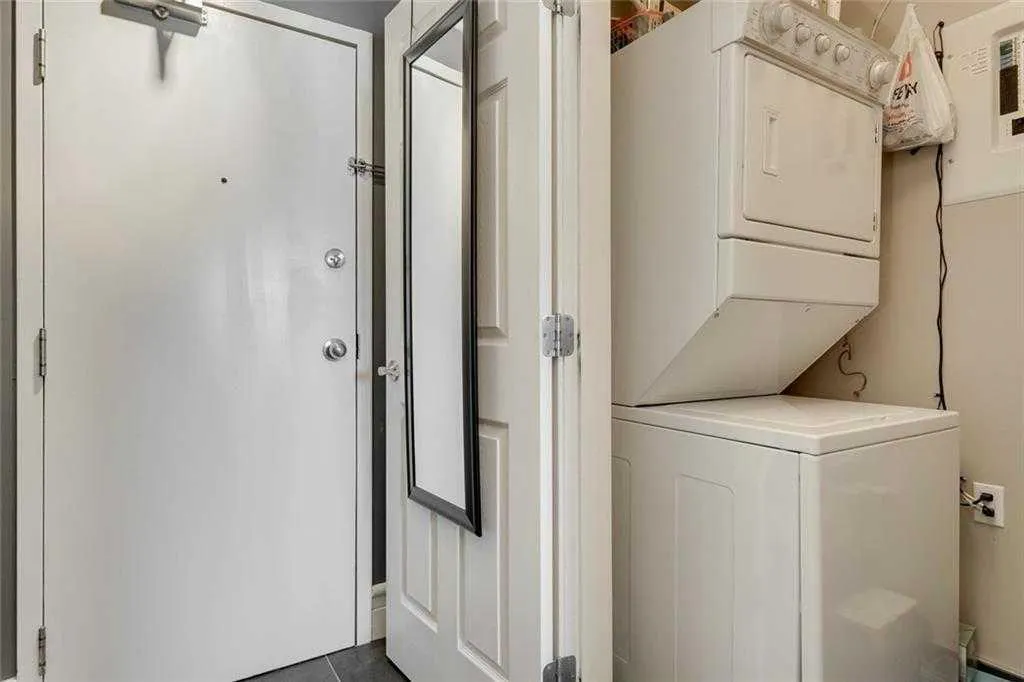 644 Meredith Road NE, #303