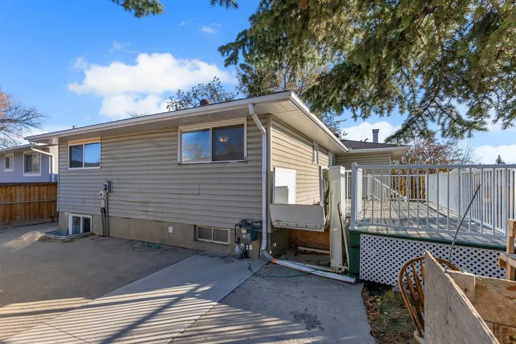 119 Whitestone Crescent NE