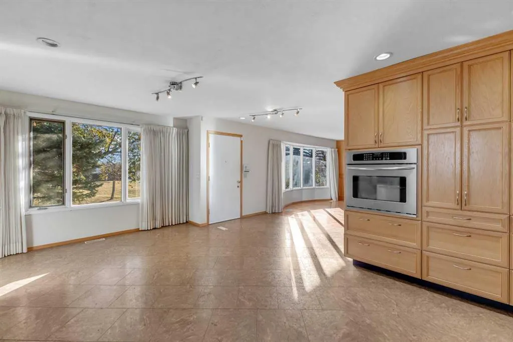 119 Whitestone Crescent NE