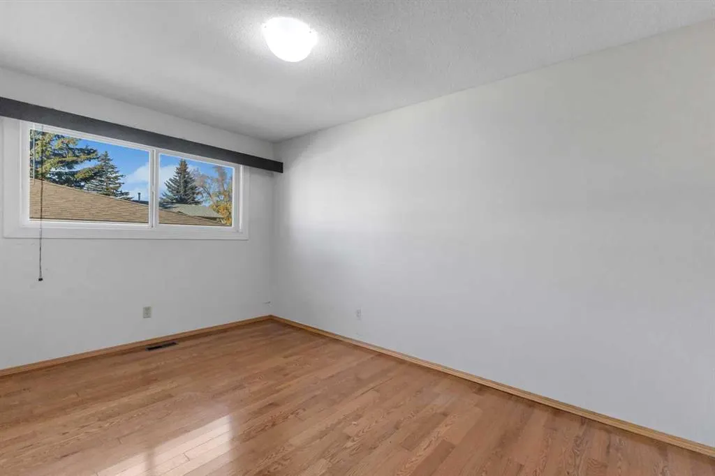 119 Whitestone Crescent NE