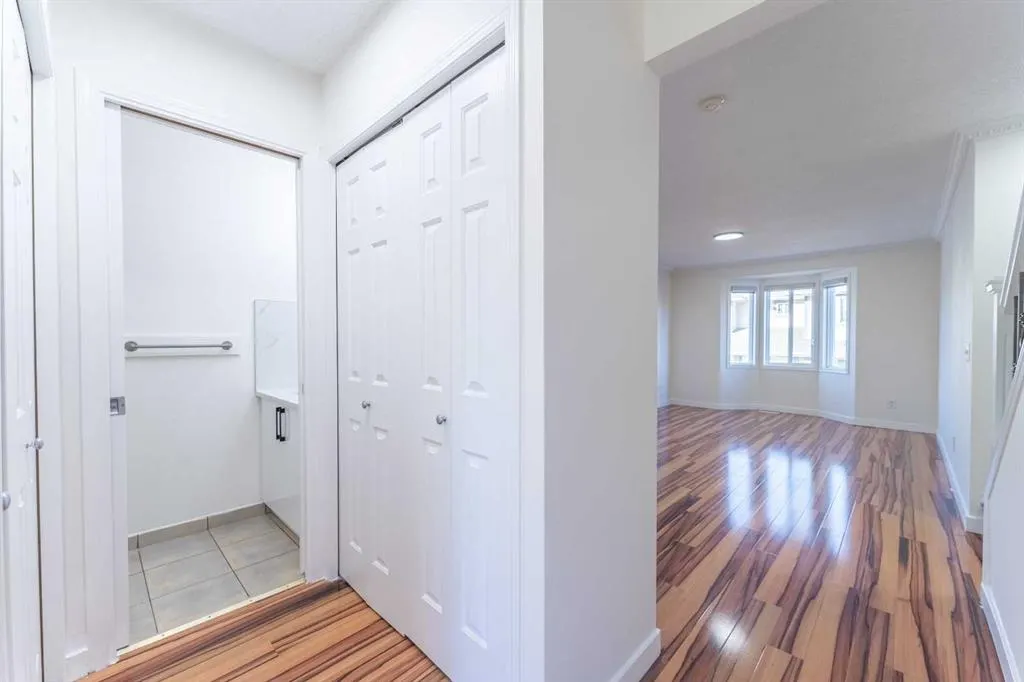 121 Eversyde Point SW