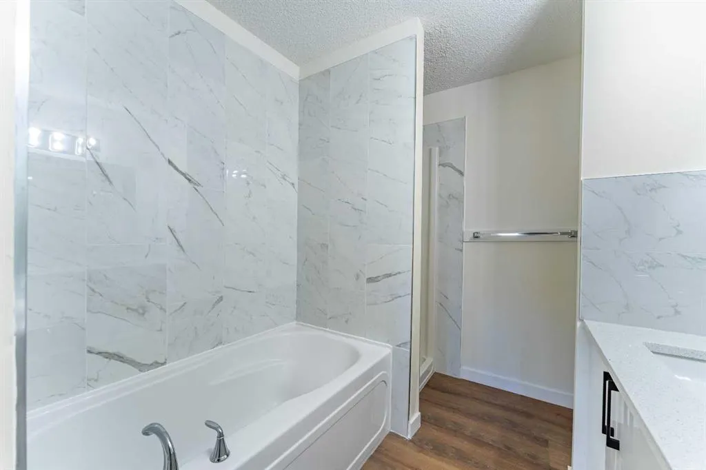 121 Eversyde Point SW