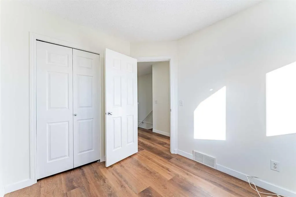 121 Eversyde Point SW