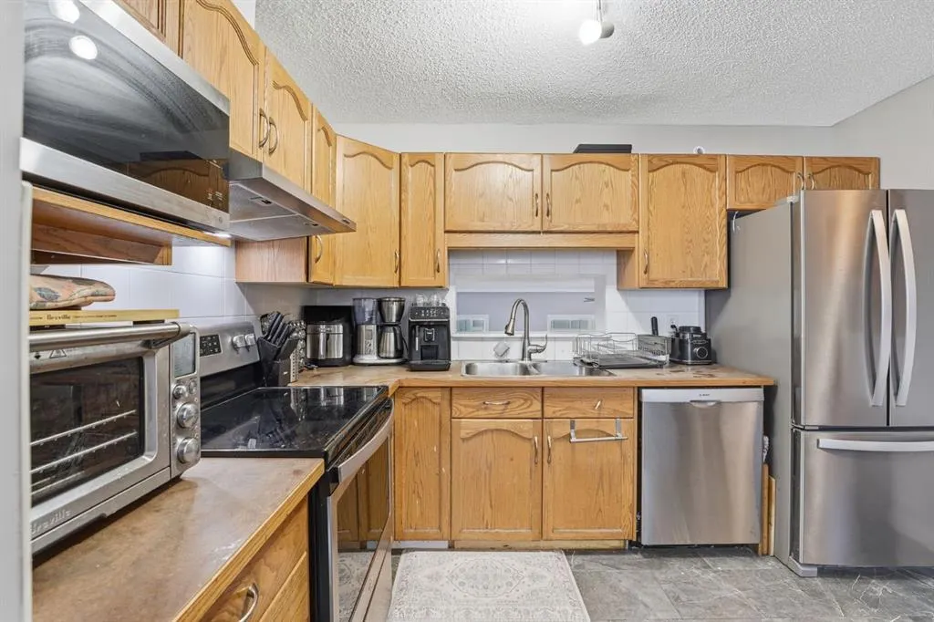 168 Copperfield Court SE